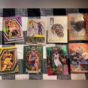 Lot of 8 sports cards